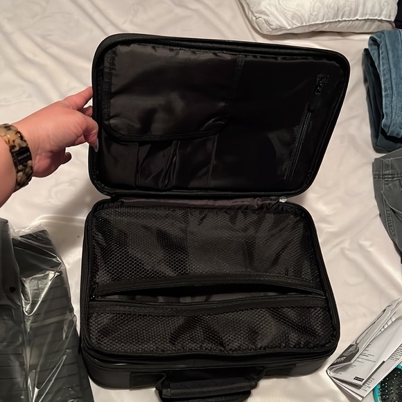 Vasker travel make up case - Picture 2 of 4